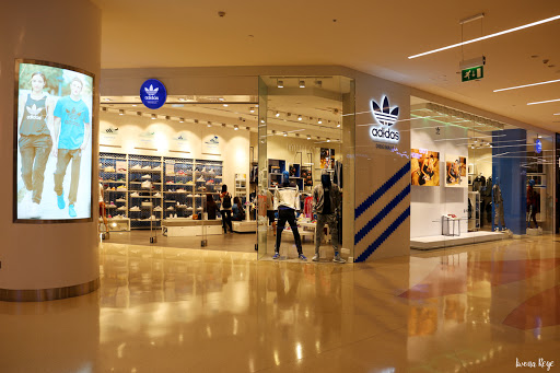 Adidas, Al Ghurair Centre - Al Rigga Rd - Dubai - United Arab Emirates, Shoe Store, state Dubai