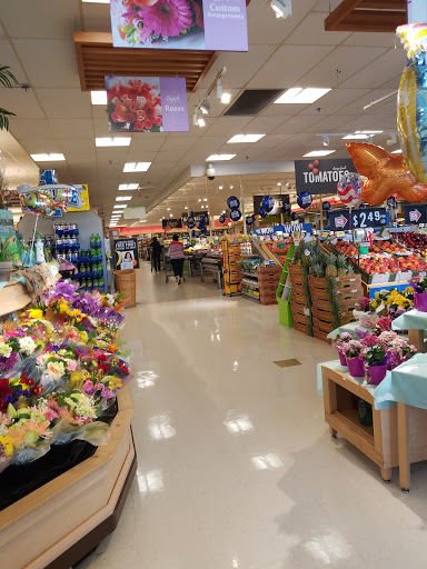 Grocery Store «Super Stop & Shop», reviews and photos, 421 Commack Rd, Deer Park, NY 11729, USA