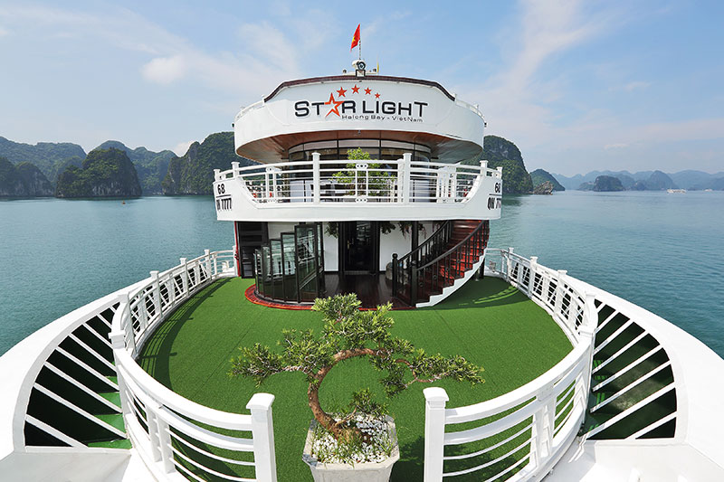 Tour du thuyền Vịnh Hạ Long - Choáng ngợp trước những dịch vụ đẳng cấp 5 sao trên chiếc du thuyền Starlight Cruise 