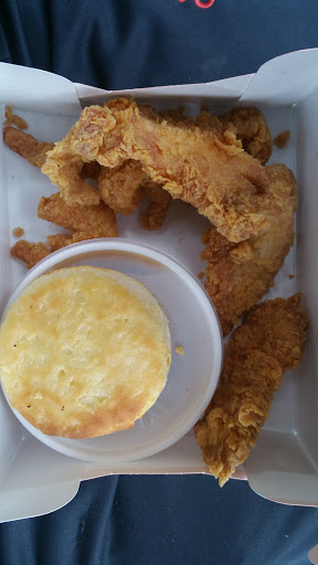 Chicken Restaurant «Popeyes Louisiana Kitchen», reviews and photos, 1323 E Napier Ave, Benton Harbor, MI 49022, USA