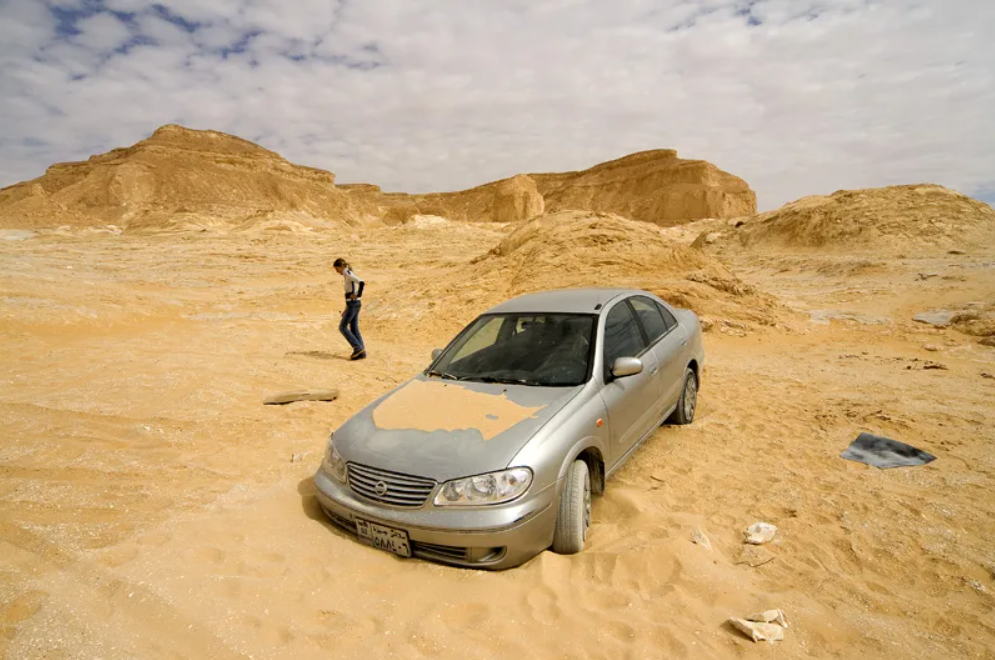 Как вытащить машину из песка
