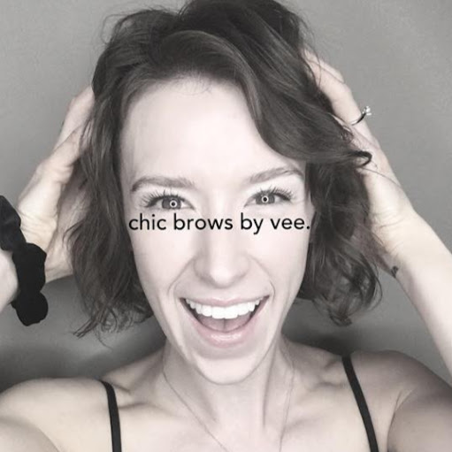 Chic Brows by Vee logo