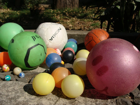 Garage sale (Balls)