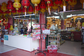 shop in Kek Lok Si