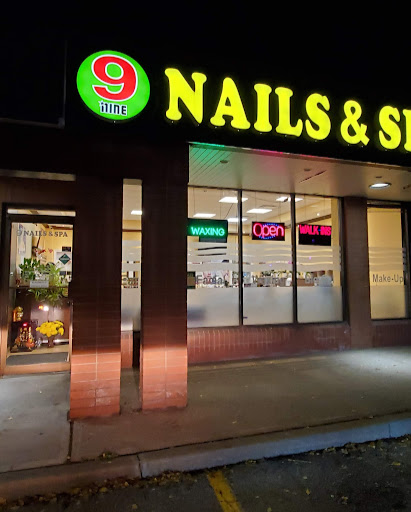 9 Nails & Spa logo