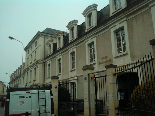 Lycée Descartes