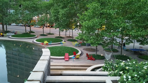 Park «Crystal City Water Park», reviews and photos, 1750 Crystal Dr, Arlington, VA 22202, USA