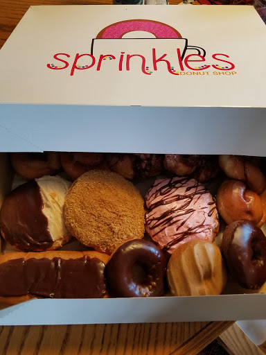 Donut Shop «Sprinkles Donut Shop», reviews and photos, 8467 Algoma Ave NE, Rockford, MI 49341, USA