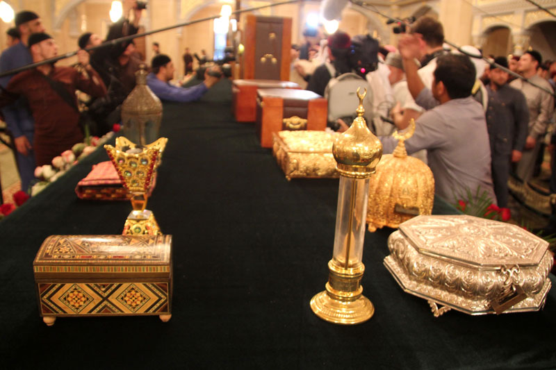Священные реликвии прибыли в Грозный