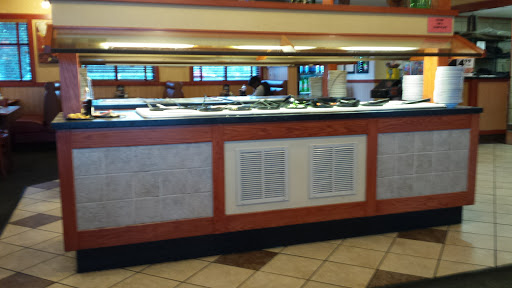 Pizza Restaurant «Pizza Hut», reviews and photos, 7171 Lakes Blvd, Lake Park, GA 31636, USA