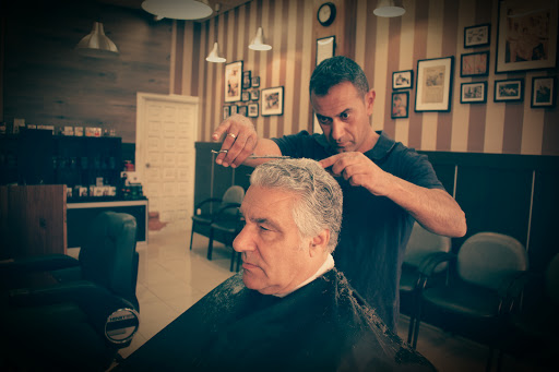 Peluqueria de caballeros Arturo Gutierrez