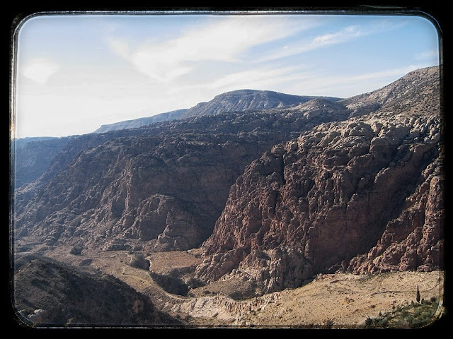 Senderismo en Petra y Wadi Rum - Blogs de Jordania - Excursión por la reserva de Dana (8)