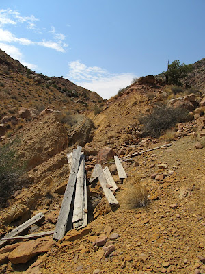 Old, washed out mining road behind the Reef