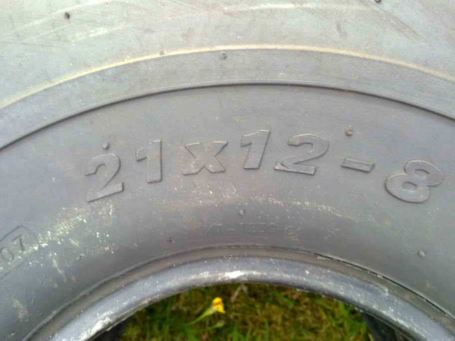 3 pneus Eurotrax rainurés 26082012930