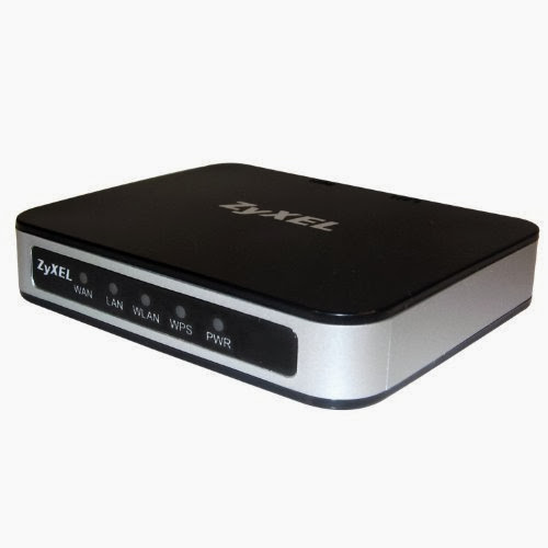  ZyXEL 3-in-1 Wireless N Pocket Travel Router, Access Point, and Ethernet Client (MWR102)