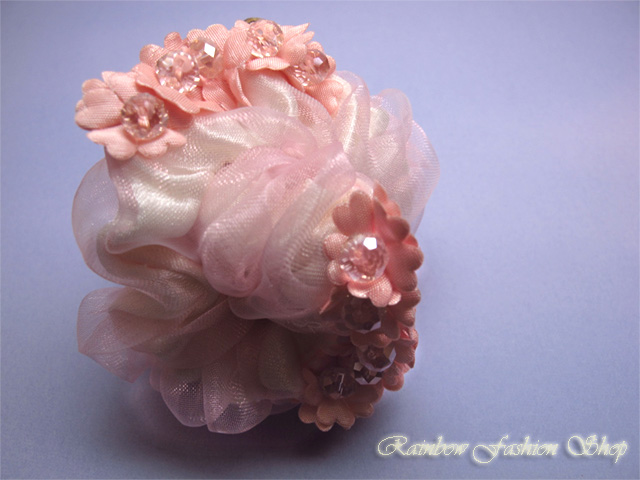 粉紅色小花點綴手工絹紗布髮圈