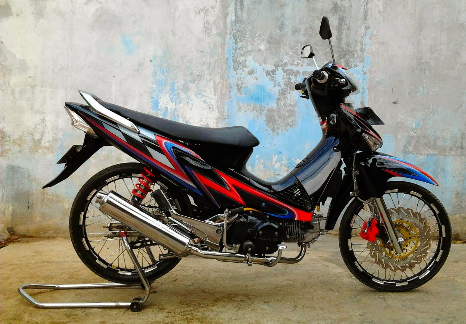  Motor  Supra  X 125 Modifikasi Warna  Thecitycyclist