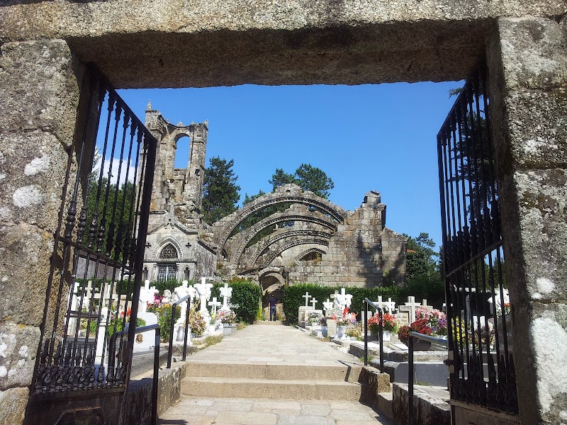 Entrada al Cementerio de Cambados - Santa Mariña Dozo