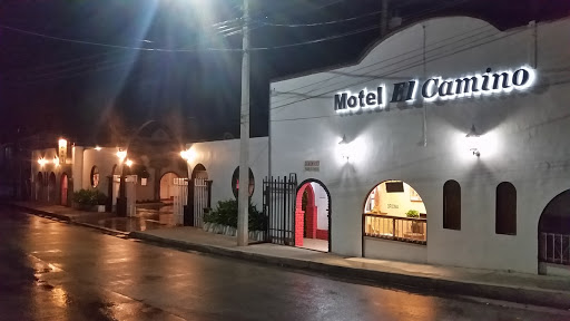 Motel El Camino, Calle Francisco Chávez Negrete 123, Chapultepec, 22785 Ensenada, B.C., México, Alojamiento en interiores | BC