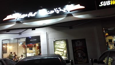 Photos of Pizza Hut Gardens