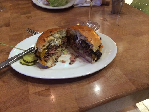 Hamburger Restaurant «Zinburger Wine & Burger Bar», reviews and photos, 923 Haddonfield Rd, Cherry Hill, NJ 08002, USA