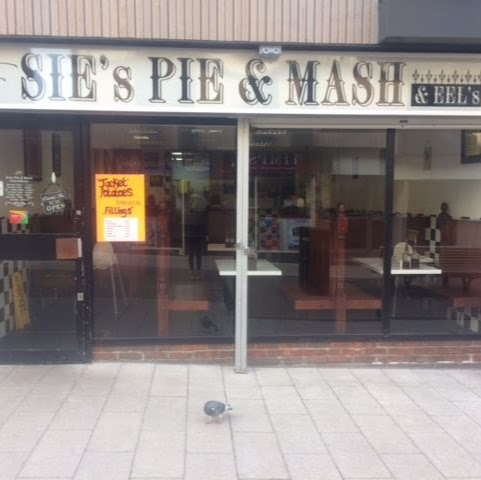 Sie's Pie & Mash logo