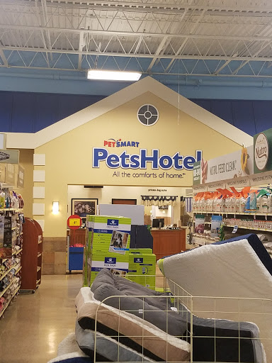 Pet Supply Store «PetSmart», reviews and photos, 2160 Jericho Turnpike, Commack, NY 11725, USA