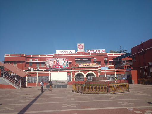 Ratlam Jn, Station Rd, Bapu Nagar, Ratlam, Madhya Pradesh 457001, India, Public_Transportation_System, state MP