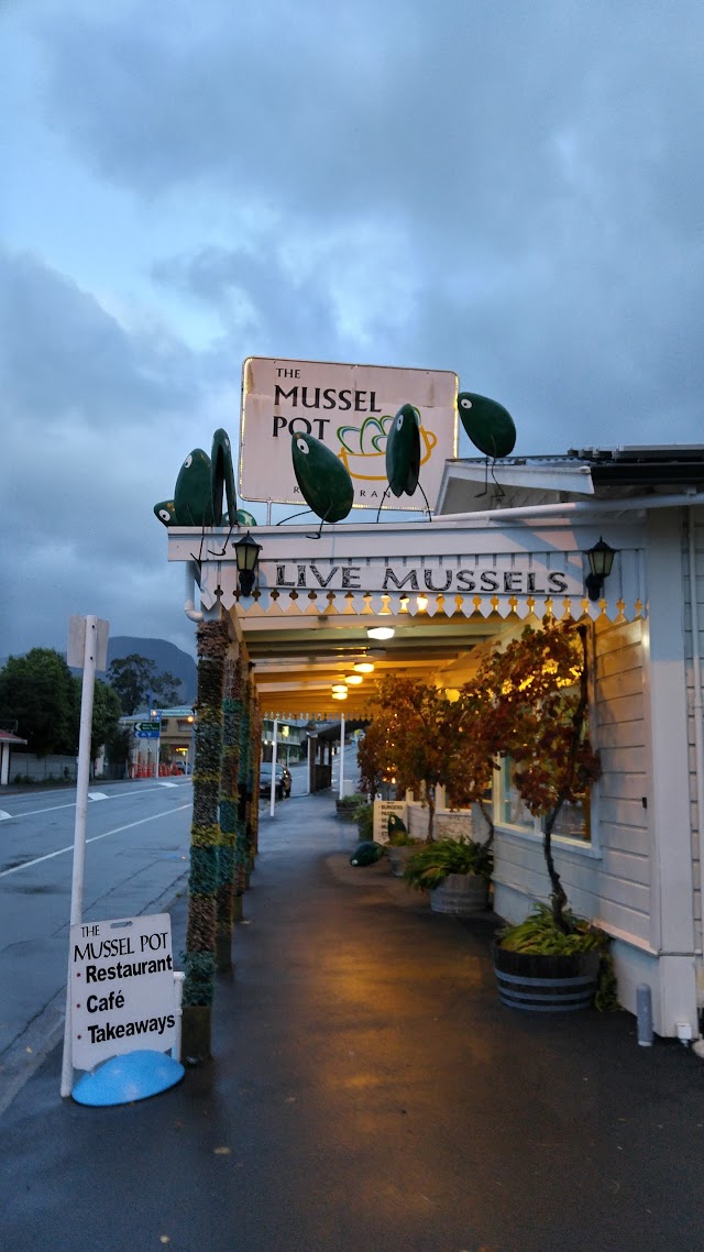 The Mussel Pot Restaurant and Cafe