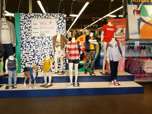 Clothing Store «Old Navy», reviews and photos, 7557 W Bell Rd, Peoria, AZ 85382, USA
