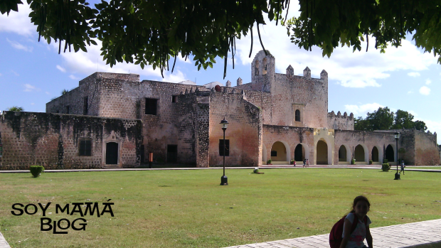 despedida en el ex convento de San Bernardino de Siena en Valladolid, Yucatán