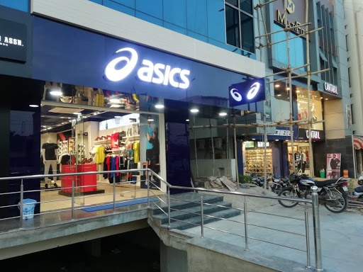 asics store nearby