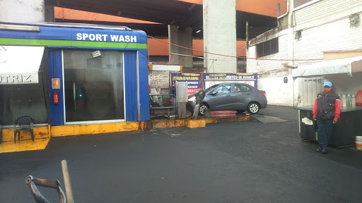Sport Wash Autolavado y Estetica Automotriz, Pafnuncio Padilla 39, Cd. Satélite, 53100 Naucalpan de Juárez, Méx., México, Lavado de coches | EDOMEX