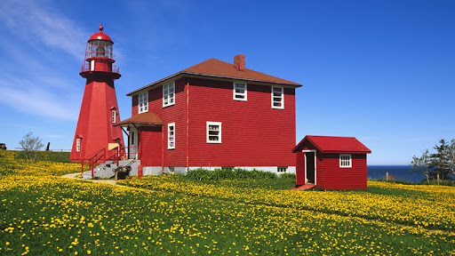 La Matre Lighthouse, Gaspe Peninsula, Quebec.jpg