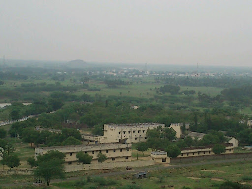 Gomathi Ambal Polytechnic College, Maaveeran Poolithevar Nagar, Malaiyadikurichi, Kadayanallur Taluk, Tirunelveli, Tamil Nadu 627 755, India, Polytechnic_College, state TN