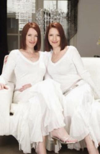 Ask The Psychic Twins
