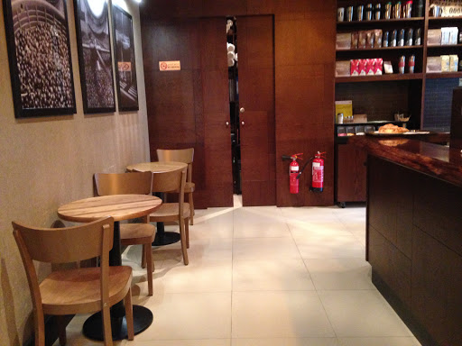 Starbucks, Atlantis Avenue - Dubai - United Arab Emirates, Coffee Shop, state Ajman