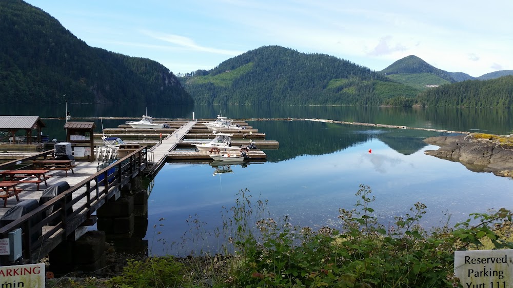 Foto Moutcha Bay Resort, Tahsis, Strathcona, British Columbia, Kanada. 