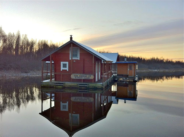 Parvmaja vaade Kalli j&auml;rvelt