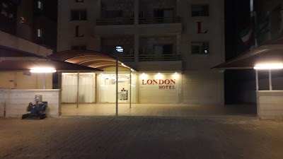Photos of London Hotel