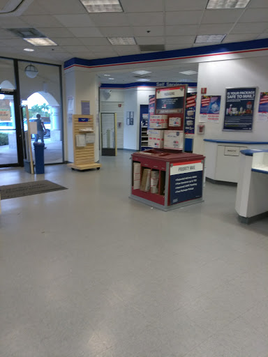 Post Office «Town And Country Postal Store», reviews and photos, 8266 Mills Dr, Miami, FL 33183, USA