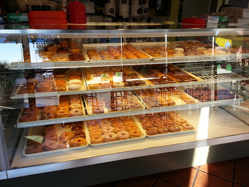 Donut Shop «Rainbow Donuts Cafe & Deli», reviews and photos, 3831 E Thunderbird Rd, Phoenix, AZ 85032, USA