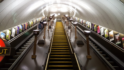 Swiss Cottage Station
