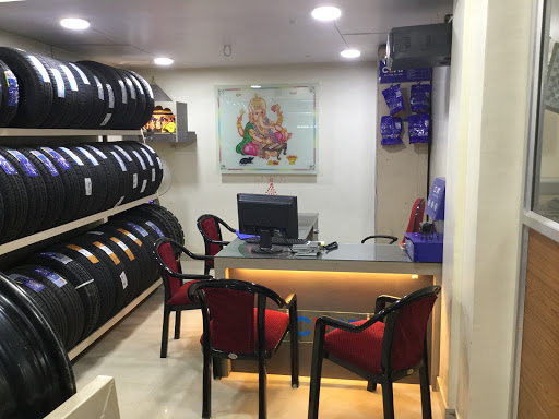 Reliable Auto/ Bridgestone India Pvt. Ltd. Dealer, next to Indusind Bank, Ashwani Rajkumar Complex,, Geedam Rd, Nayapara, Jagdalpur, Chhattisgarh 494001, India, Wheel_Shop, state CT