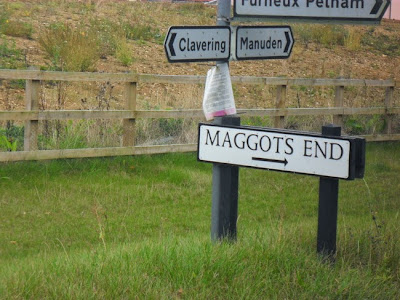 maggots end sign