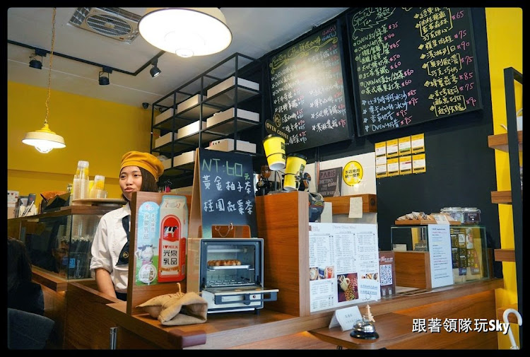 台北美食推薦-好吃早餐、下午茶、鬆餅，平價咖啡【OVEN COFFEE光復店】
