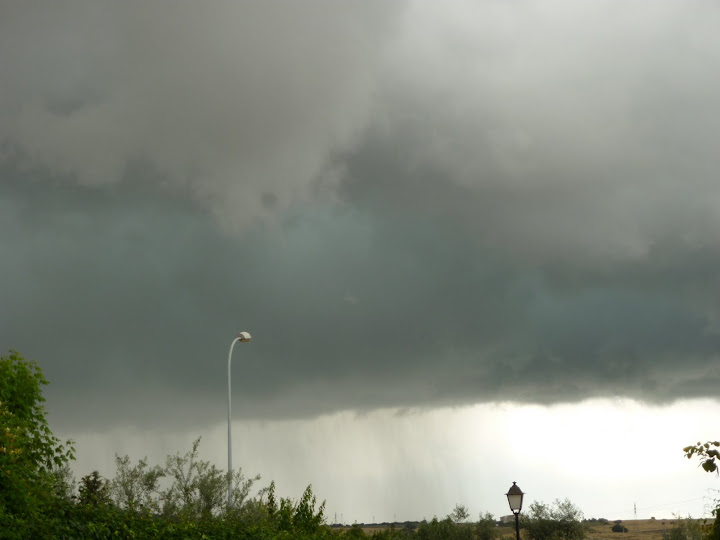 La mejor caza de tormentas de mi vida ( Tornadic Supercell ), día 30 de Mayo de 2011. P1060126