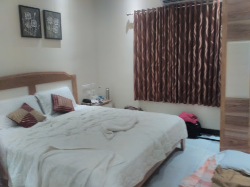 Viha Inn service apartments, 1, Sekkanganni St, Gandhi Nagar, Kumbakonam, Tamil Nadu 612001, India, Service_Apartment, state TN