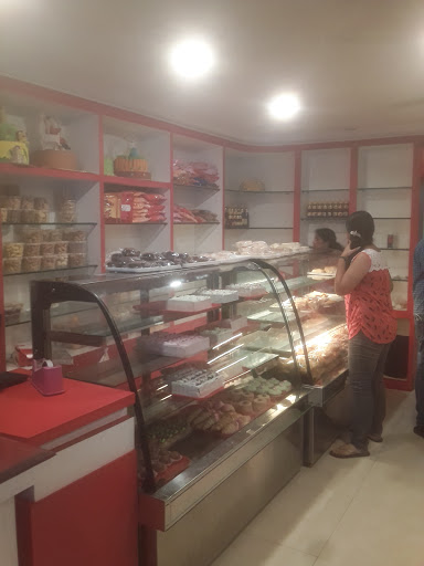 Kovai KRS Bakery, 56/1, W TV Swamy Rd, KRP Mannor, Near Laxmi Villas Bank, R.S. Puram, Coimbatore, Tamil Nadu 641002, India, Bakery_and_Cake_Shop, state TN