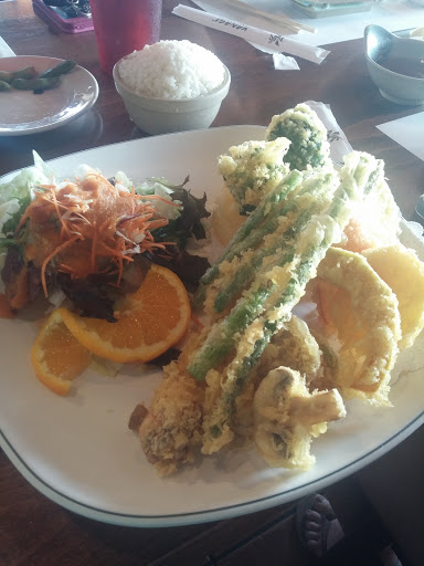 Restaurant «Yanagi Sushi & Grill», reviews and photos, 555 James Way, Pismo Beach, CA 93449, USA